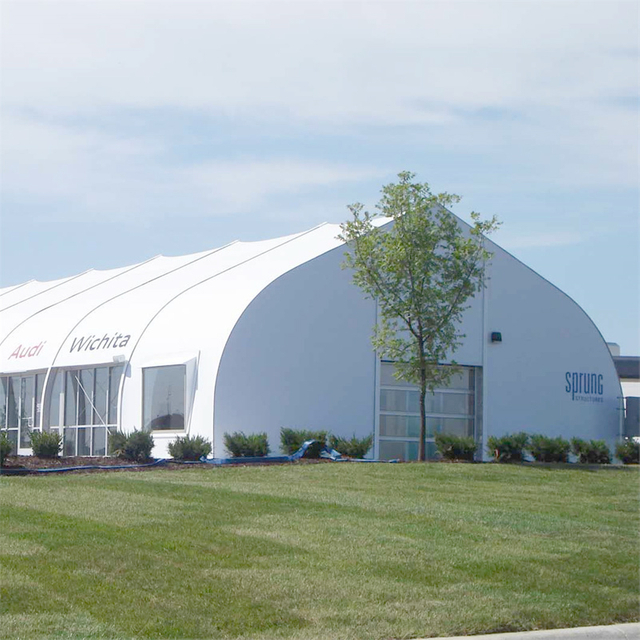 Curve tent