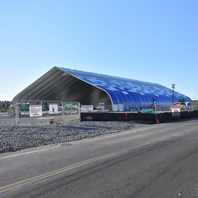 Curve tent